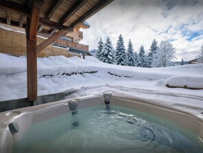 Jacuzzi