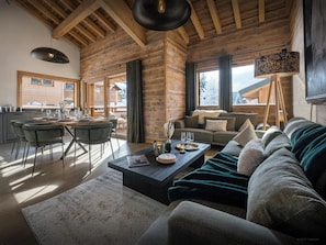 Living room/Dining