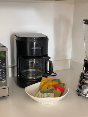 Kaffee und/oder Kaffeemaschine