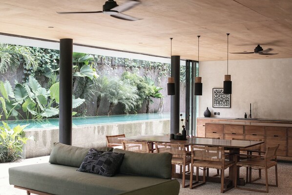 Outdoor dining