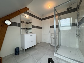 Bain