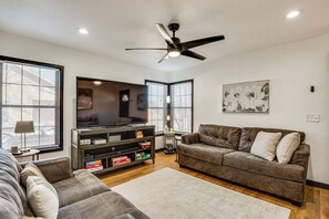 Living Room | Board Games | Smart TV | Free WiFi