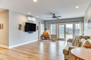Living Room | Smart TV | Single-Story Unit