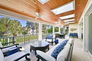 Wrap-around balcony perfection—breathtaking views and endless seating. 