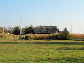 idyllische Ansicht auf den Hafen in Wieck