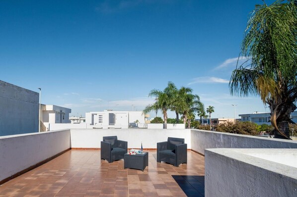 Autumn, Balcony / Terrace / Patio, Spring, Summer