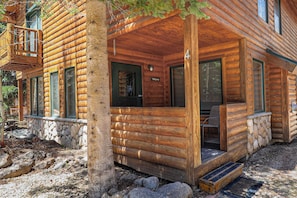 Front Porch & Entryway