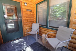 Front Porch & Entryway