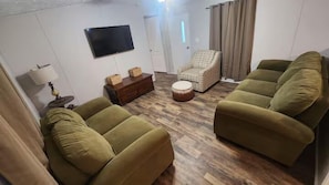 Living Room (2)
