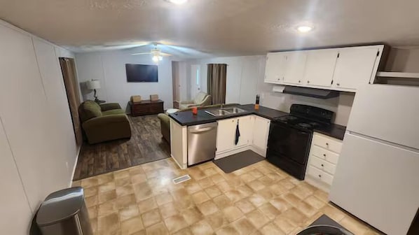 Kitchen/Living