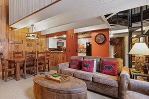 Furniture, Indoors, Living Room, Couch, Table