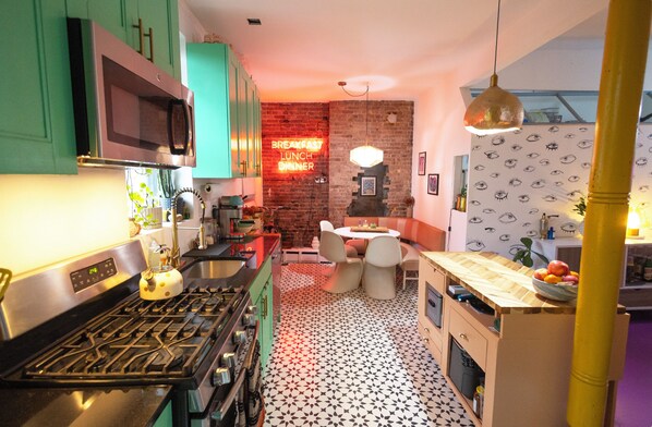 Private kitchen