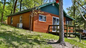 Cabin_6_01
