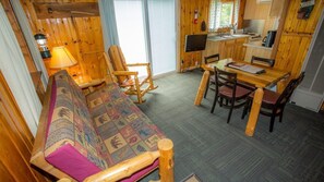 Cabin_6_03