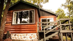 Cabin_8_03