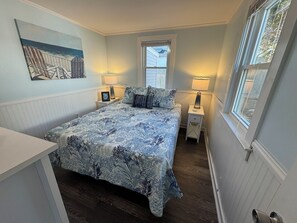 Queen Bedroom
