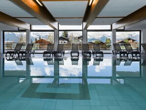 Pool Indoor