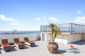 Rooftop Pool