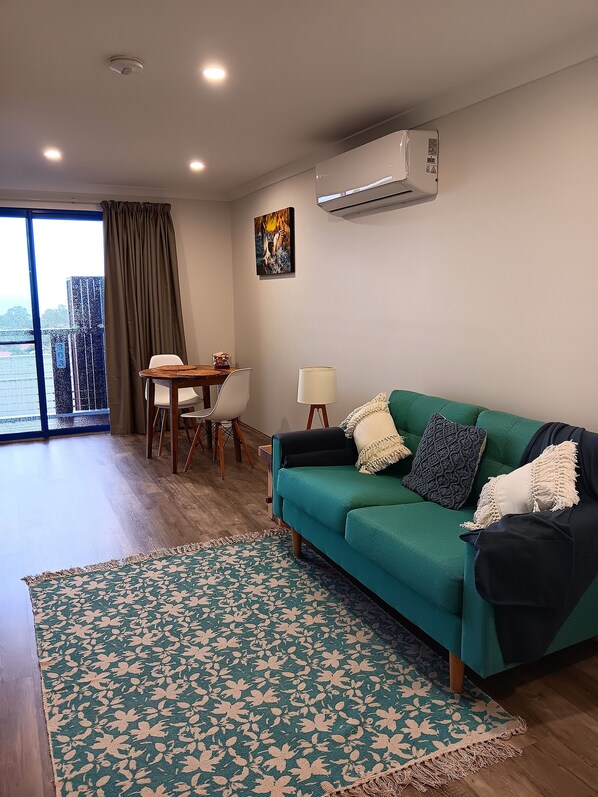 Lounge and dining area