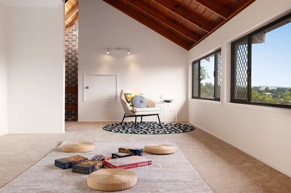 Living area on the first floor, board games, family entertainment
