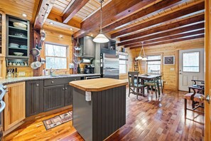 Kitchen Alternate 1