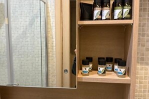 Équipements de salle de bain