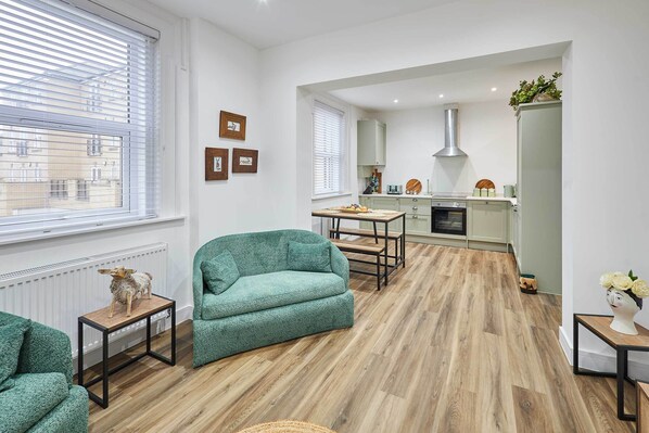 The Coach House, Apartment 1, Saltburn-by-the-Sea - Host & Stay