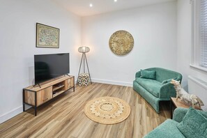 The Coach House, Apartment 1, Saltburn-by-the-Sea - Host & Stay