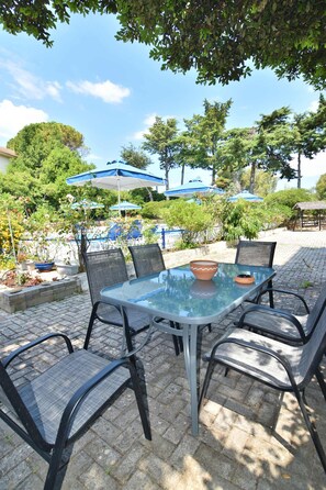 Exterior seating area 