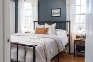 Bedroom 1 (1)