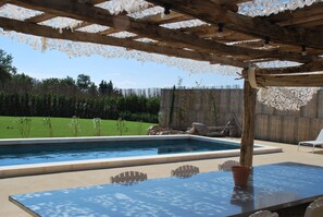 Holiday rental MAUSSANE-LES-ALPILLES villa for rent heated pool