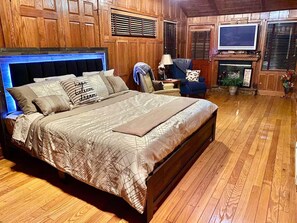 King Bedroom