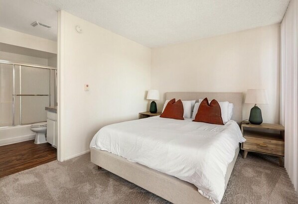 Tranquil & Minimalist Bedroom Retreat