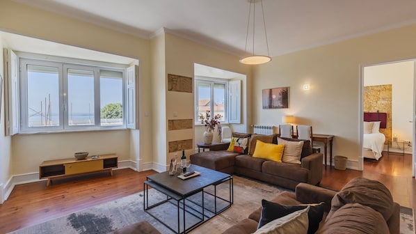 A bright and colourful living room.
#comfort #portugal #pt #lisbon