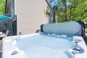 Bain à remous extérieur