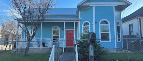 San Antonio Vacation Rental | 3BR | 2BA | Stairs to Enter | 1,332 Sq. Ft.