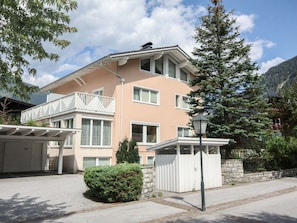 Building, Window, Residential Area, Home, House, Architecture, Human Settlement, Cottage, Balcony, Slope