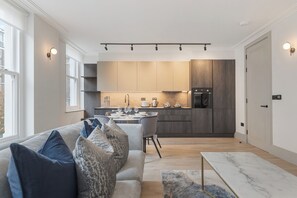 Grenville Street WC1N-4