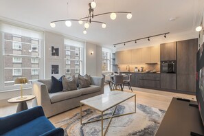 Grenville Street WC1N-3