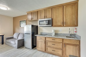 Studio Interior | Central Heating & A/C | Free WiFi