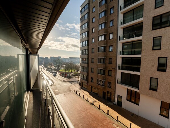 Gebäude, Daytime, Wohnung, Stadtgebiet, Stadt, Metropolitan Area, Wohngebiet, Die Architektur, Nachbarschaft