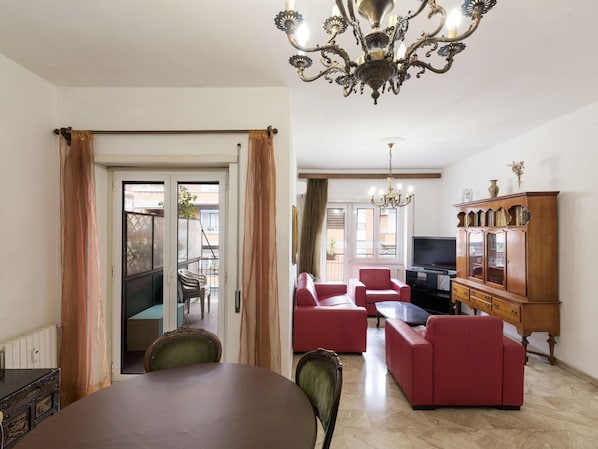 Maison, Domicile, Chalet, Biens, Allée, Balcon, Siding, Villa