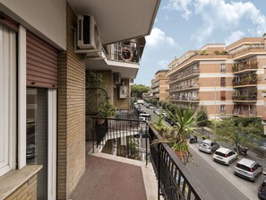 Maison, Domicile, Chalet, Biens, Allée, Balcon, Siding, Villa
