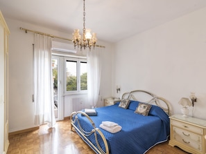 Maison, Domicile, Chalet, Biens, Allée, Balcon, Siding, Villa