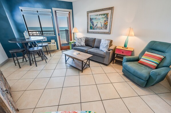 Large Living/Dining Room Area, Beautifully Decorated