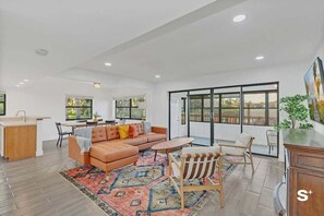 Spacious living room