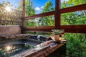 Bain à remous extérieur