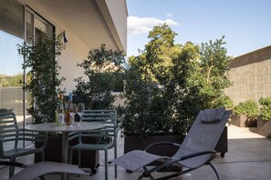 Lounge Area