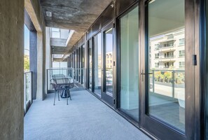 SMB_Level_Unit101_townhome_31