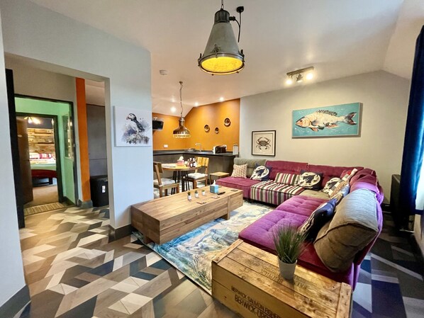 Living Room / Lounge
